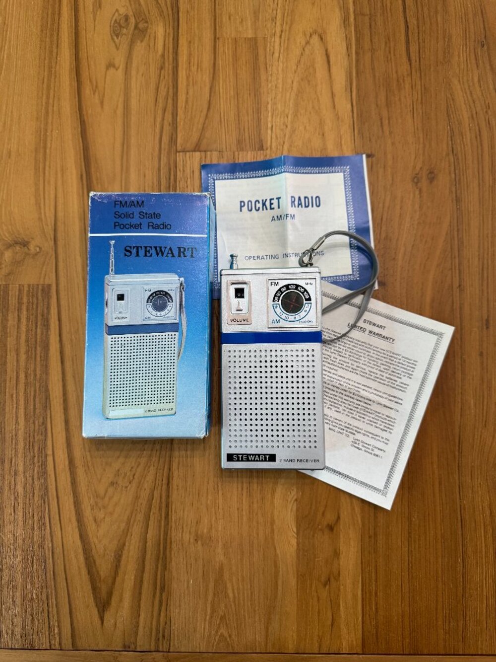 Vintage Stewart ST-318 Transistor Pocket Radio Dual Band AM/FM